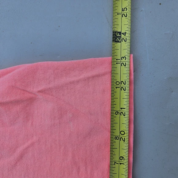 L.A. Gear Vintage Pink Cropped Graphic Tee One Size - Picture 5 of 12